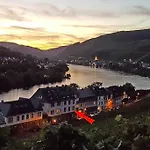 Inselblick In Traumlage Mit Balkon Und Panoramablick Appartement