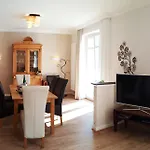 Inselblick In Traumlage Mit Balkon Und Panoramablick Appartement