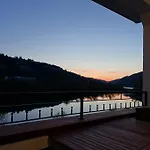 Appartement Inselblick In Traumlage Mit Balkon Und Panoramablick Zell