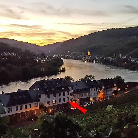 Inselblick In Traumlage Mit Balkon Und Panoramablick Apartmán