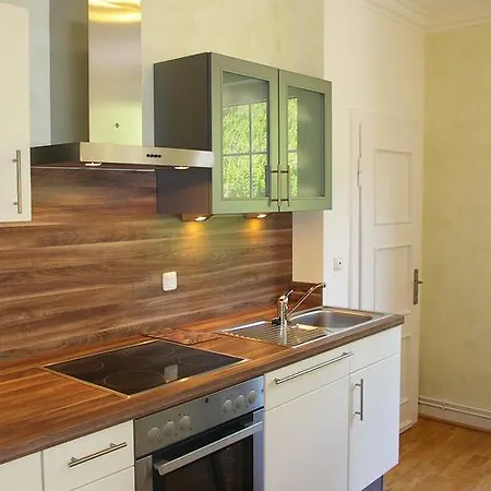 Inselblick In Traumlage Mit Balkon Und Panoramablick