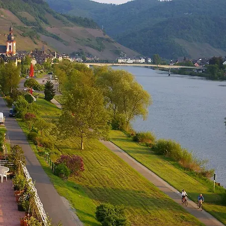 Appartement Inselblick In Traumlage Mit Balkon Und Panoramablick *