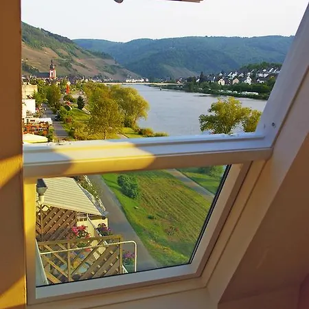 شقة Inselblick In Traumlage Mit Balkon Und Panoramablick زيل ان دير موسل