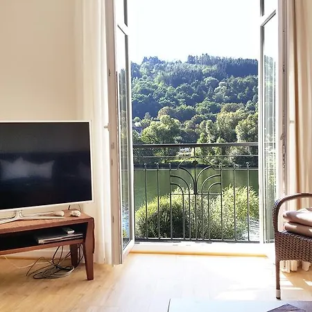 Inselblick In Traumlage Mit Balkon Und Panoramablick * زيل ان دير موسل