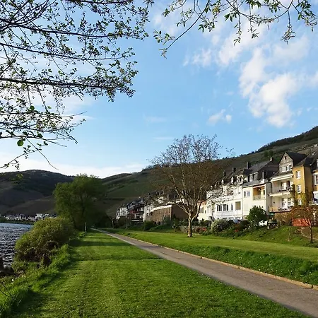 Appartement Inselblick In Traumlage Mit Balkon Und Panoramablick *