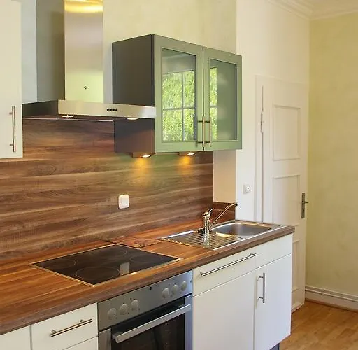 Inselblick In Traumlage Mit Balkon Und Panoramablick