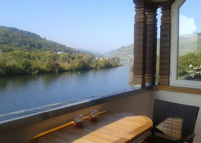 Inselblick In Traumlage Mit Balkon Und Panoramablick *