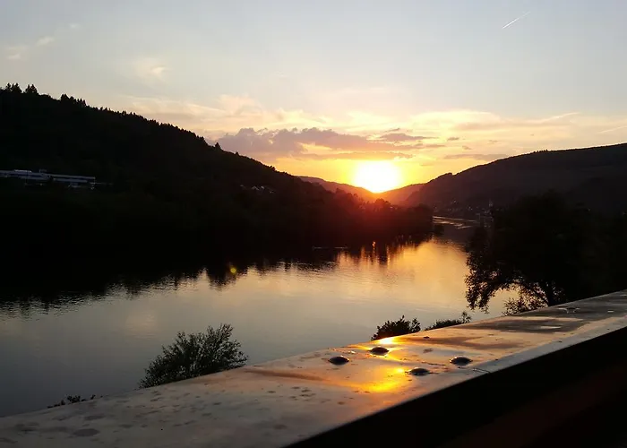 Inselblick In Traumlage Mit Balkon Und Panoramablick Zell